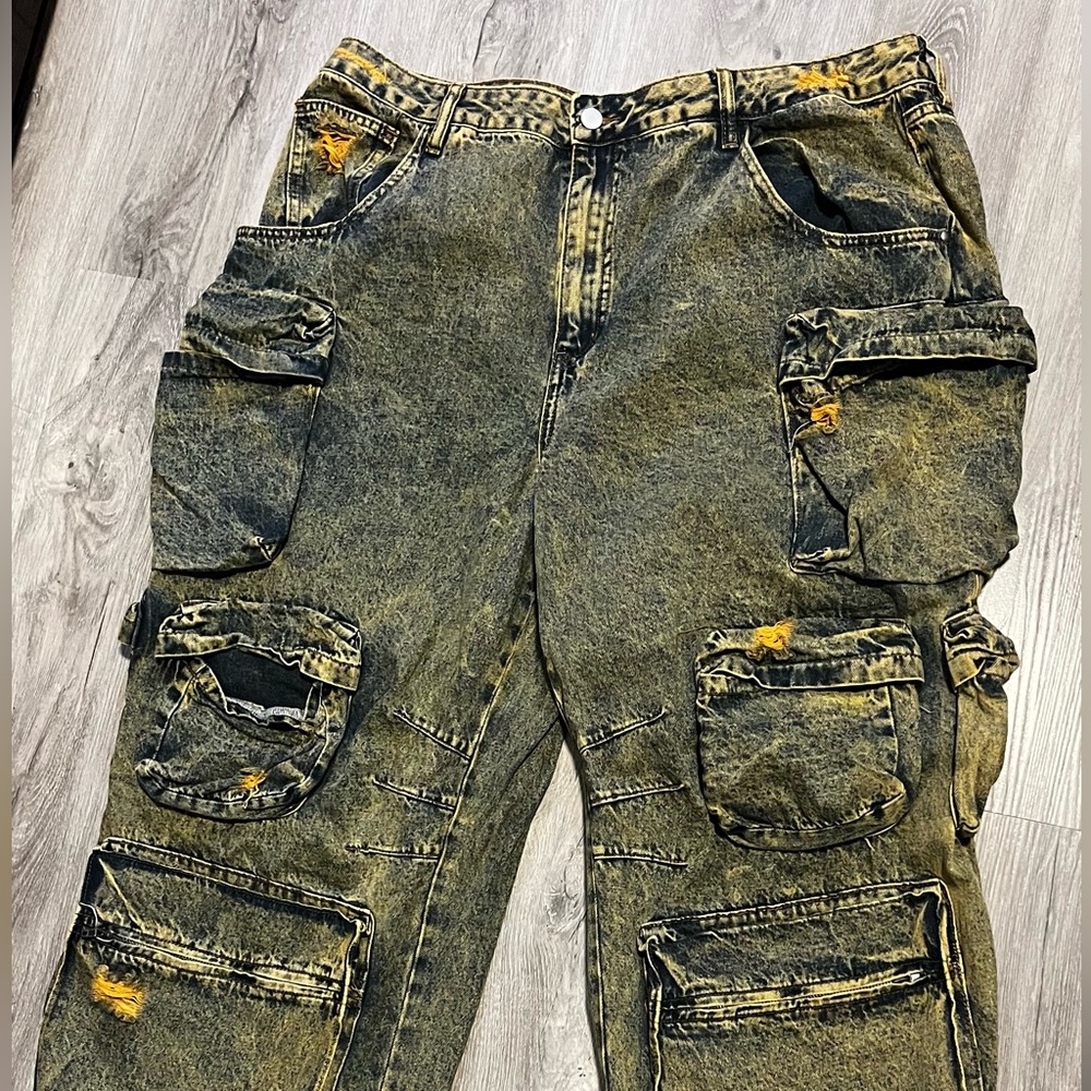 2XL Plus Size Fashion Nova Baggy Cargos